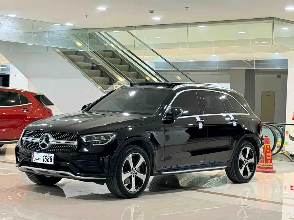 Mercedes-Benz GLC 2022 — фото 1