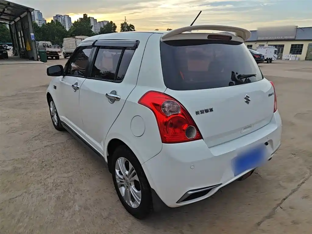 Suzuki Swift 2017 — фото 5