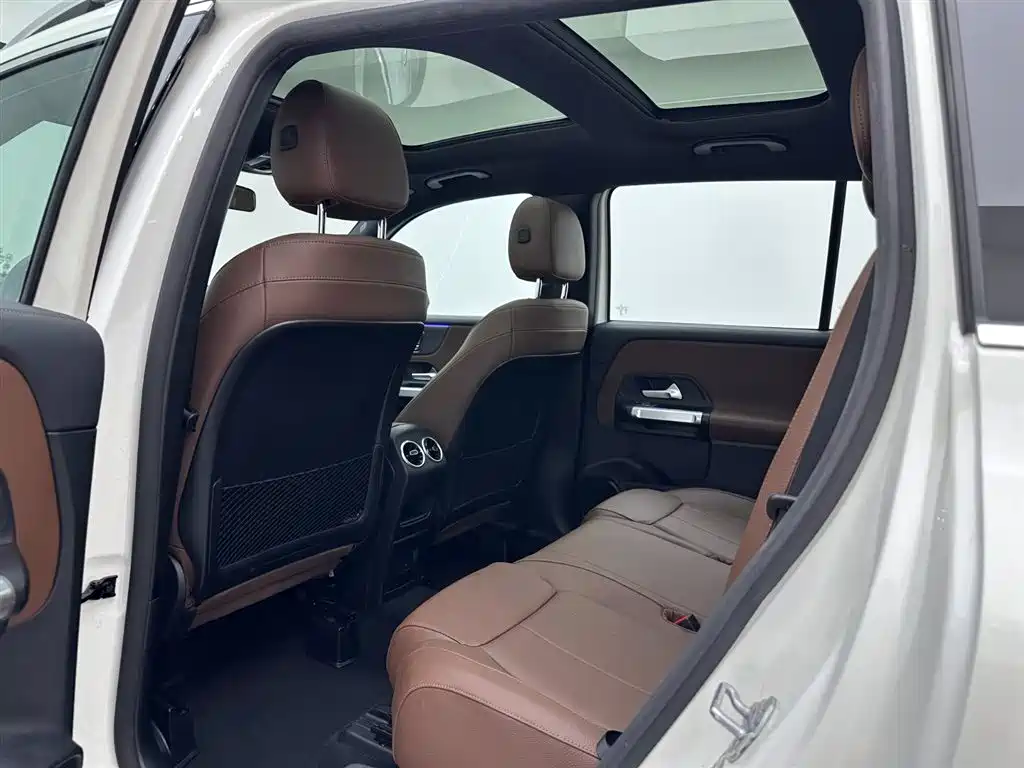 Mercedes-Benz GLB 2021 — фото 20