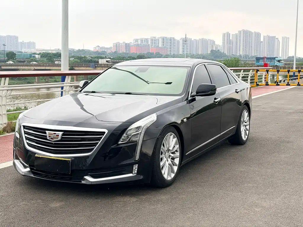 Cadillac CT6 2018 — фото 1