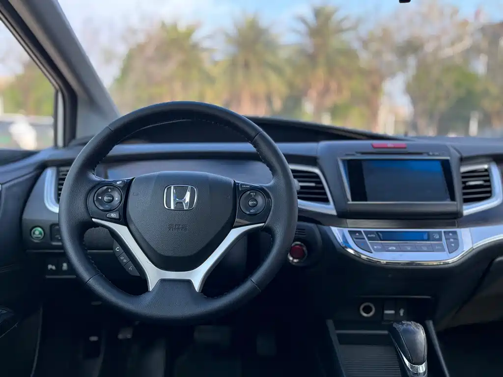 Honda Jade 2014 — фото 10