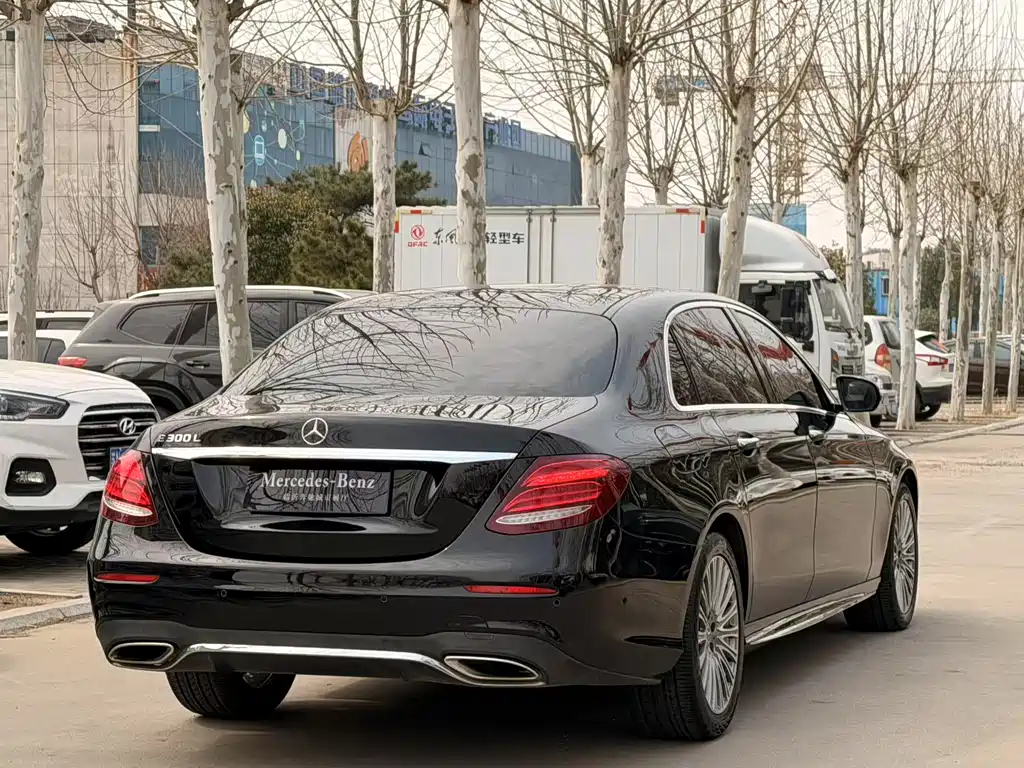 Mercedes-Benz E-Class 2019 — фото 6