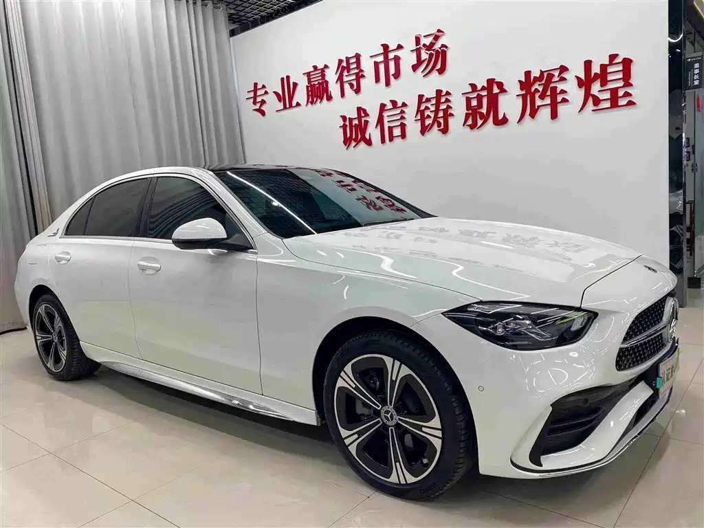 Mercedes-Benz C-Class 2024