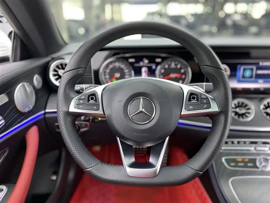 Mercedes-Benz E-Class 2018 — фото 11