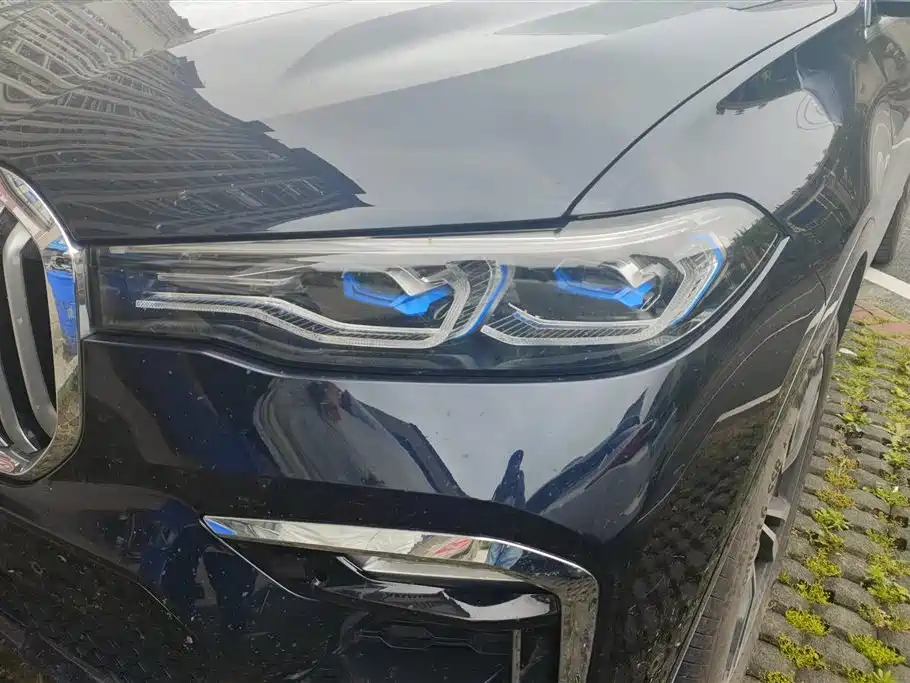 BMW X7 2022