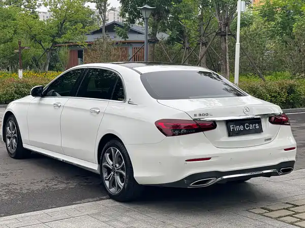 Mercedes-Benz E-Class 2021