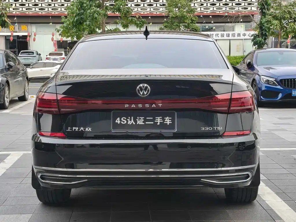 Volkswagen Passat 2022
