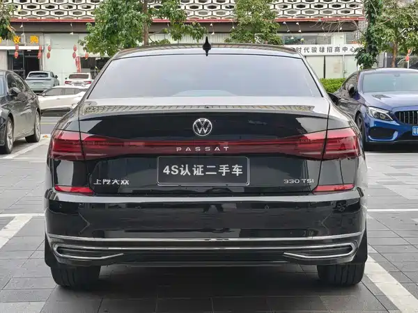 Volkswagen Passat 2022