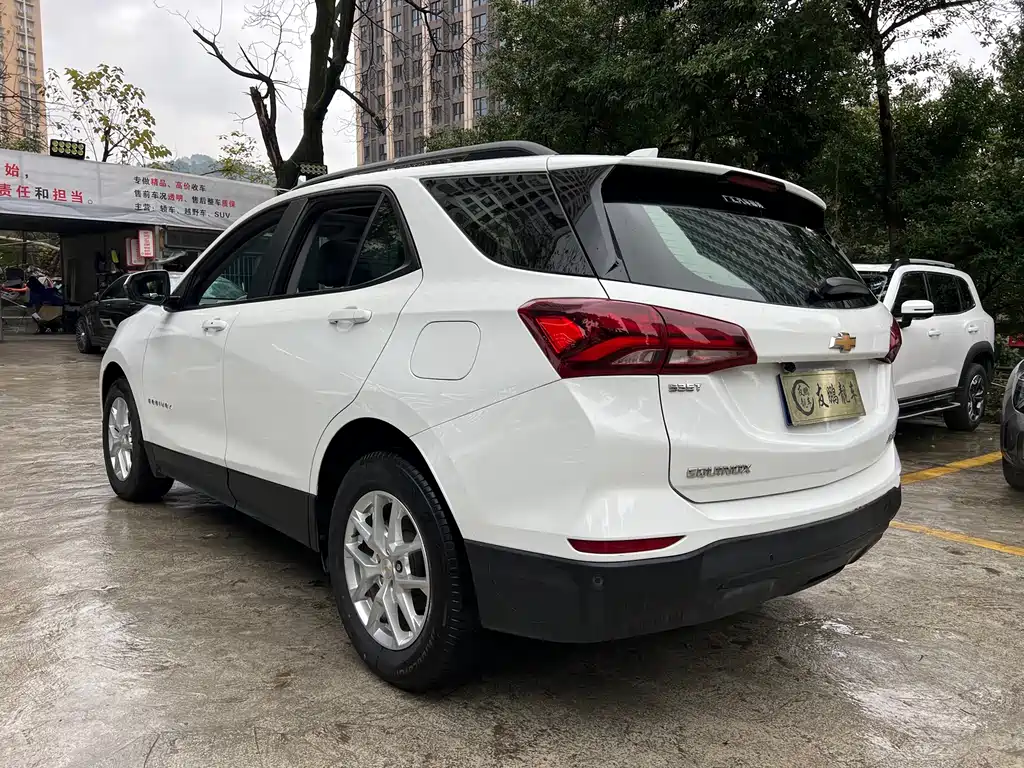 Chevrolet Equinox 2021 — фото 17