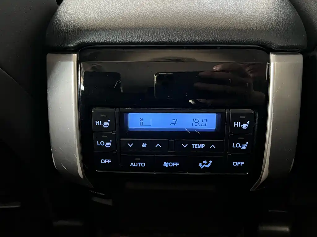 Toyota Prado 2018 — фото 17