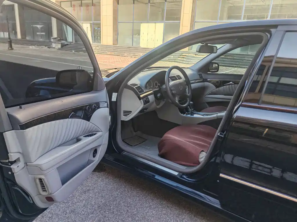 Mercedes-Benz E-Class 2007