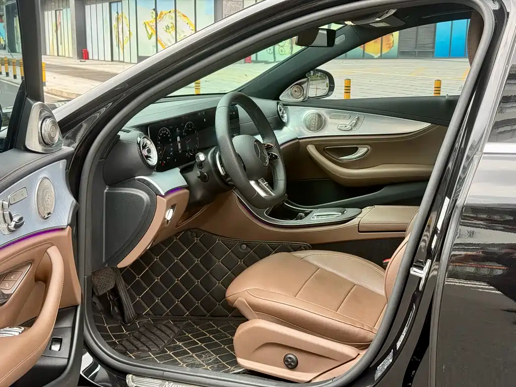 Mercedes-Benz E-Class 2023
