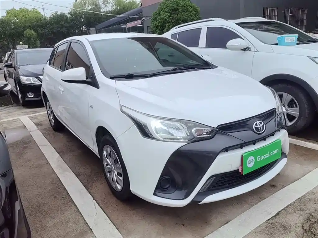 Toyota Yaris L 2019 — фото 4