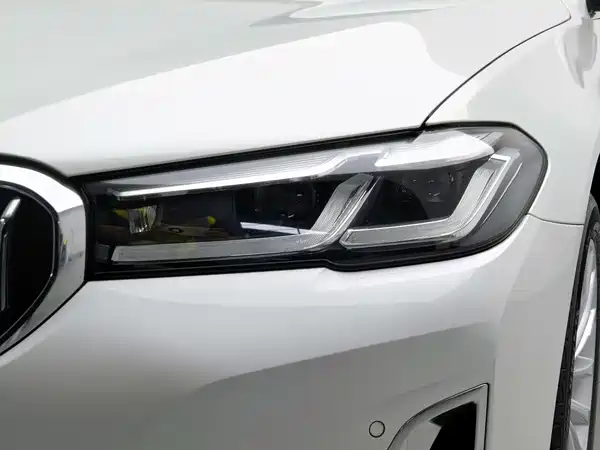 BMW 5 Series 2022