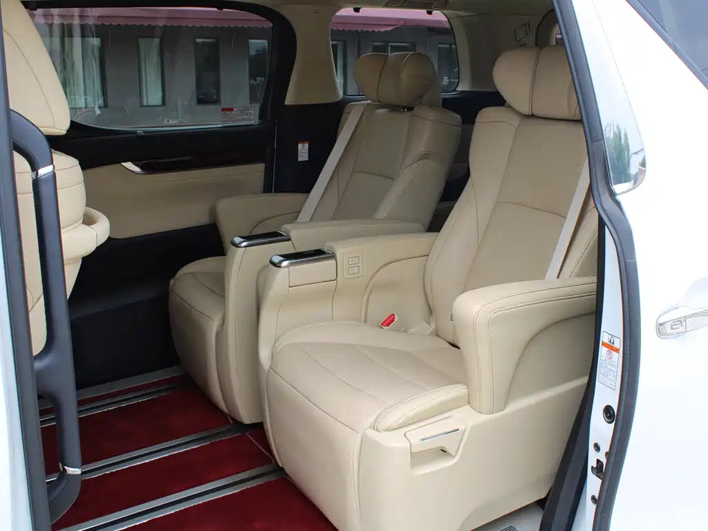 Toyota Alphard 2016 — фото 8