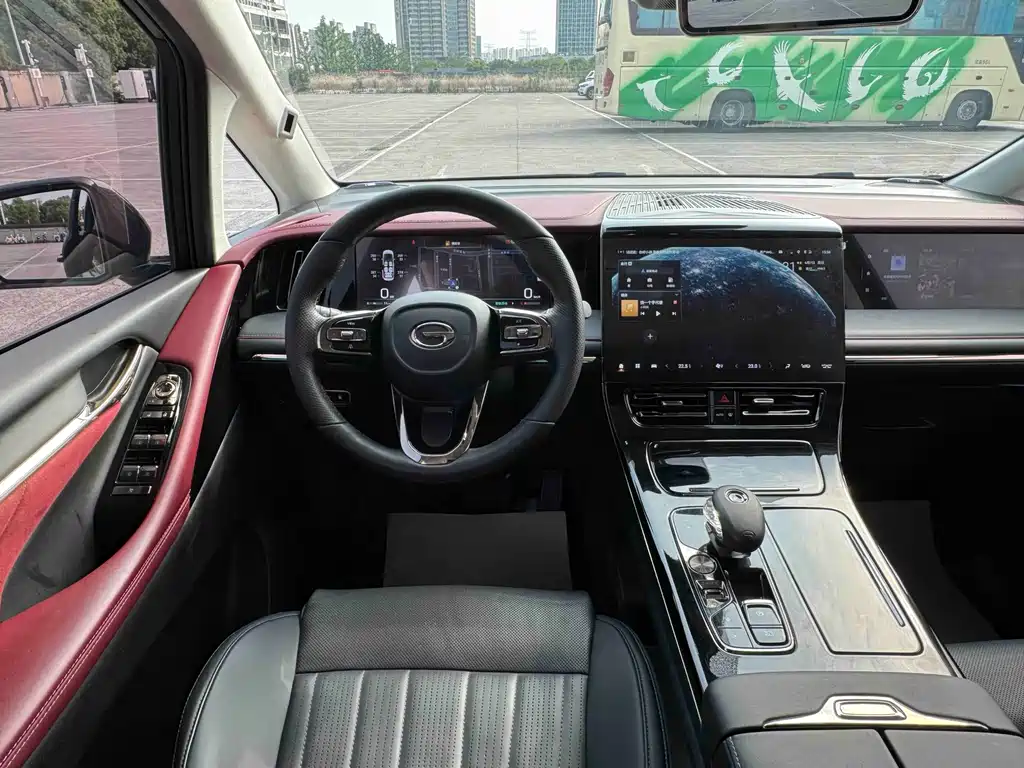 GAC Motor Trumpchi E9 2024 — фото 15