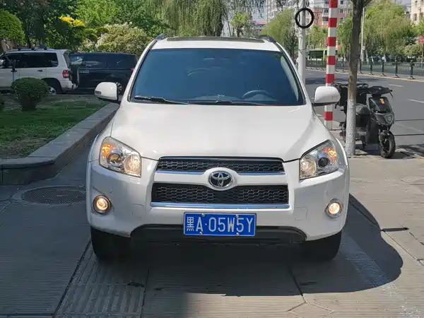 Toyota RAV4 2012