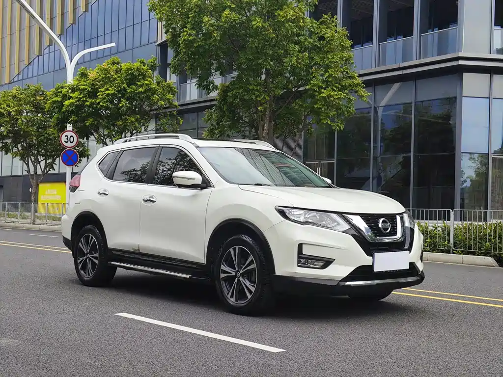 Nissan X-Trail 2017 — фото 3