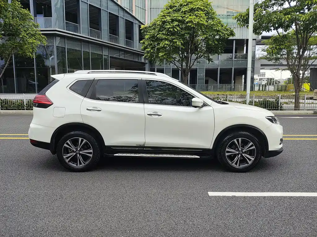 Nissan X-Trail 2017 — фото 4