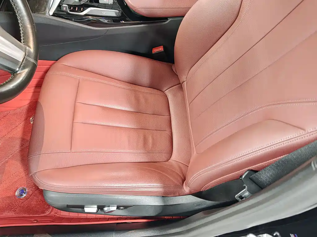 BMW 5 Series 2020 — фото 12