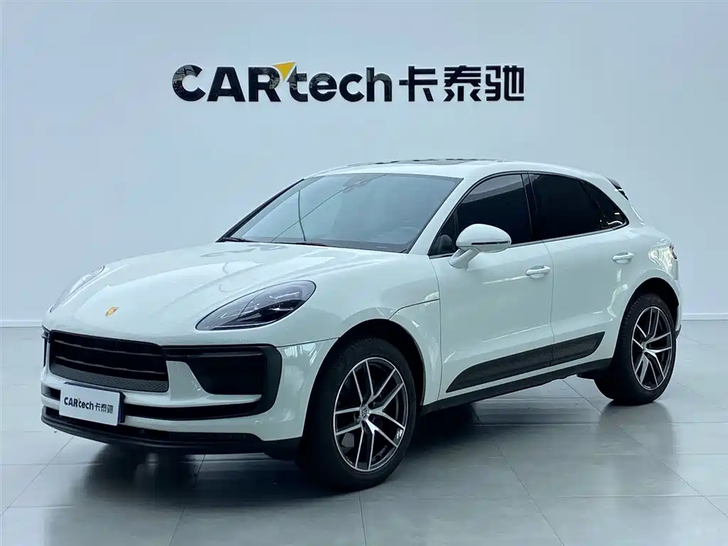 Porsche Macan 2023 — фото 1