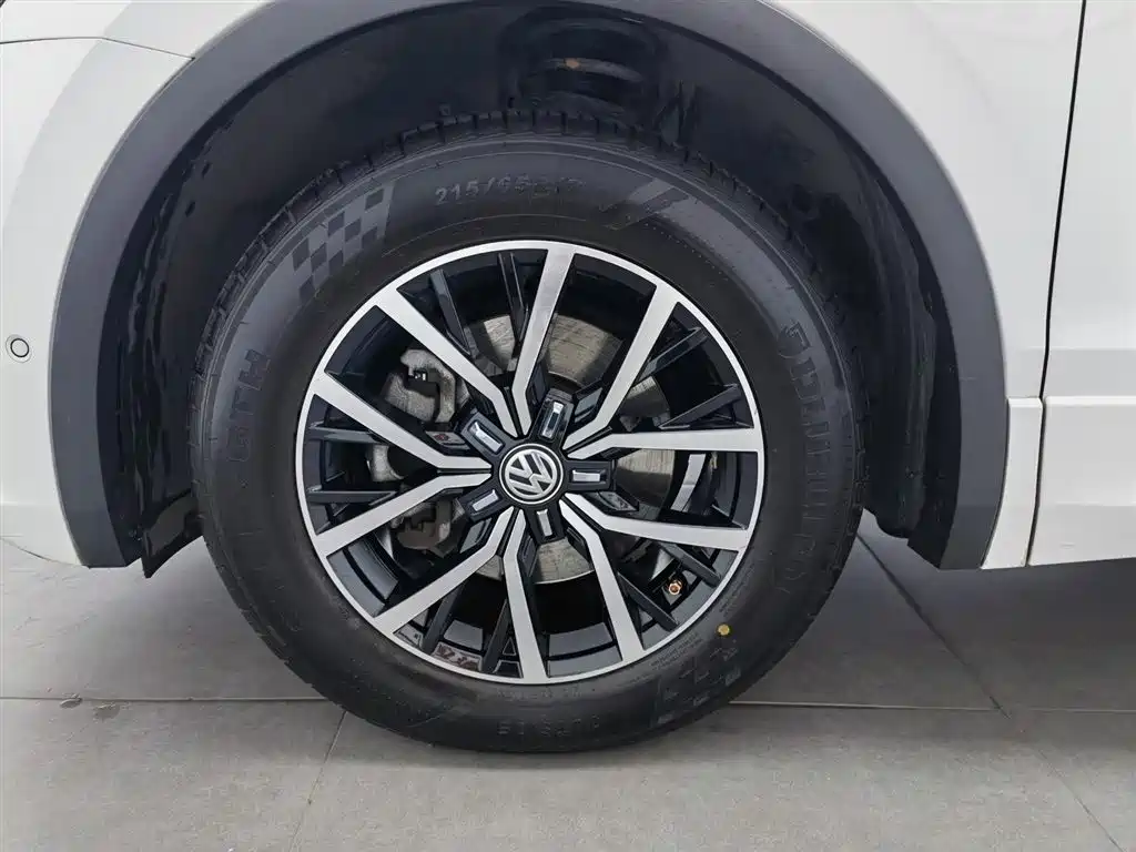 Volkswagen Tiguan L PHEV 2020 — фото 17