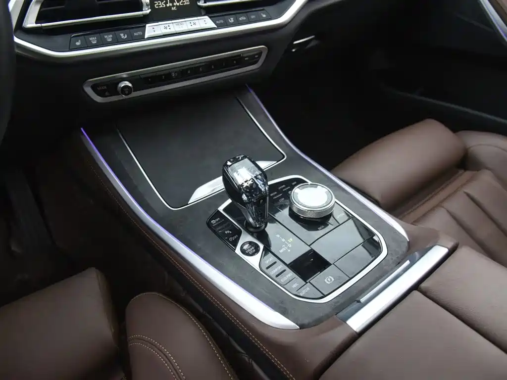 BMW X5 2021 — фото 10