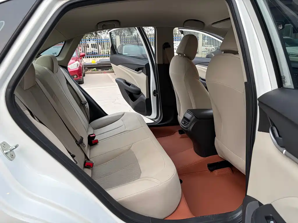 Buick Excelle 2019 — фото 14