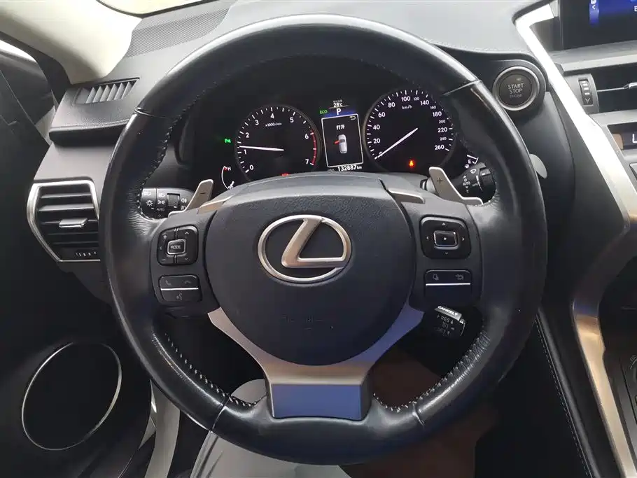 Lexus NX 2015 — фото 15