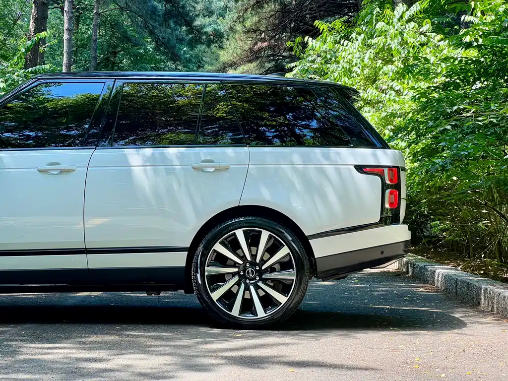 Land Rover Range Rover 2020 — фото 8