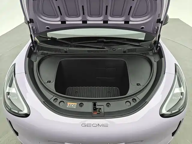 Geely Galaxy Starwish 2025 — фото 9