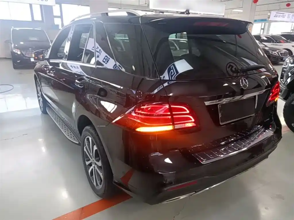 Mercedes-Benz GLE 2018 — фото 5
