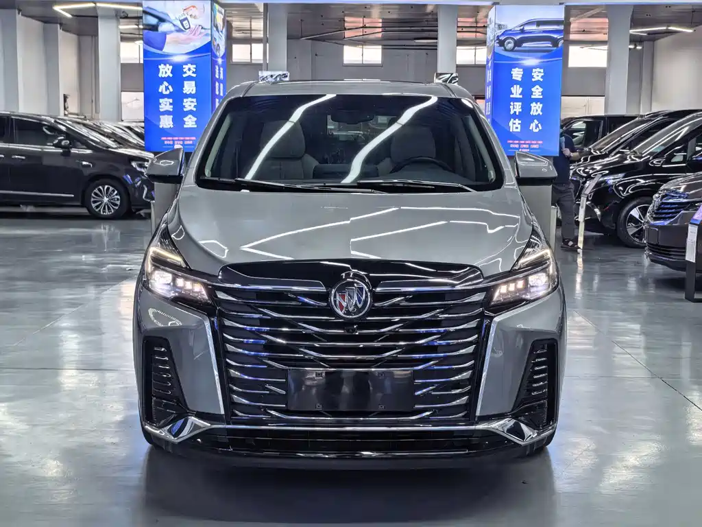 Buick GL8 2025