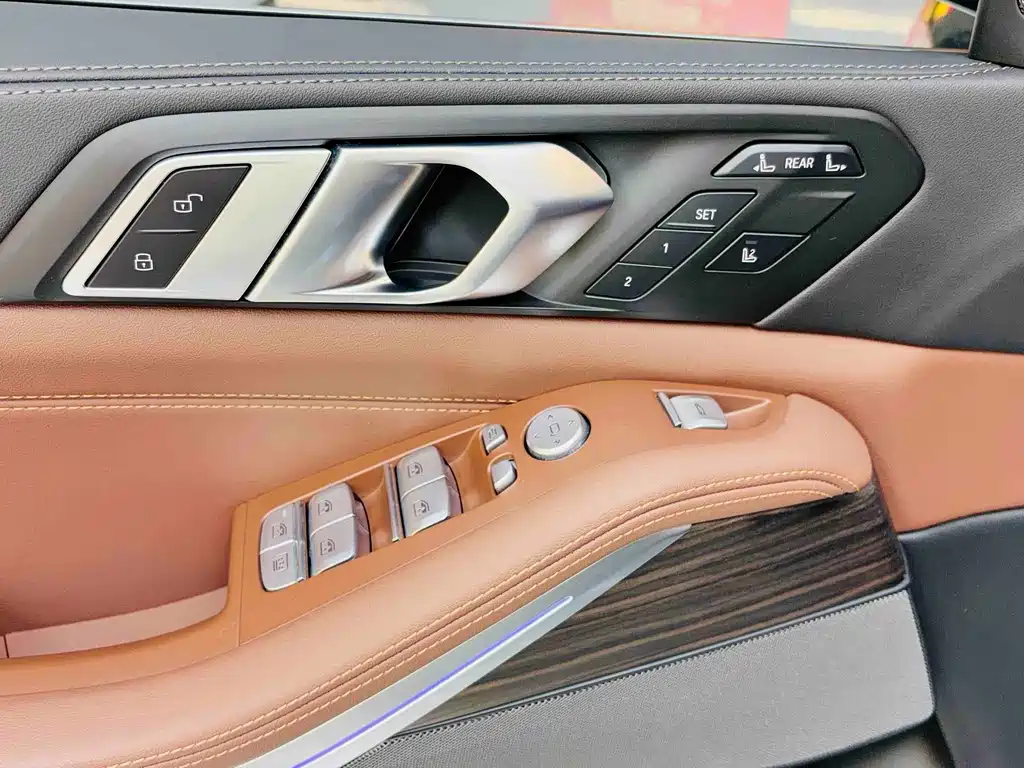 BMW X7 2022 — фото 11