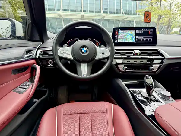 BMW 5 Series 2023