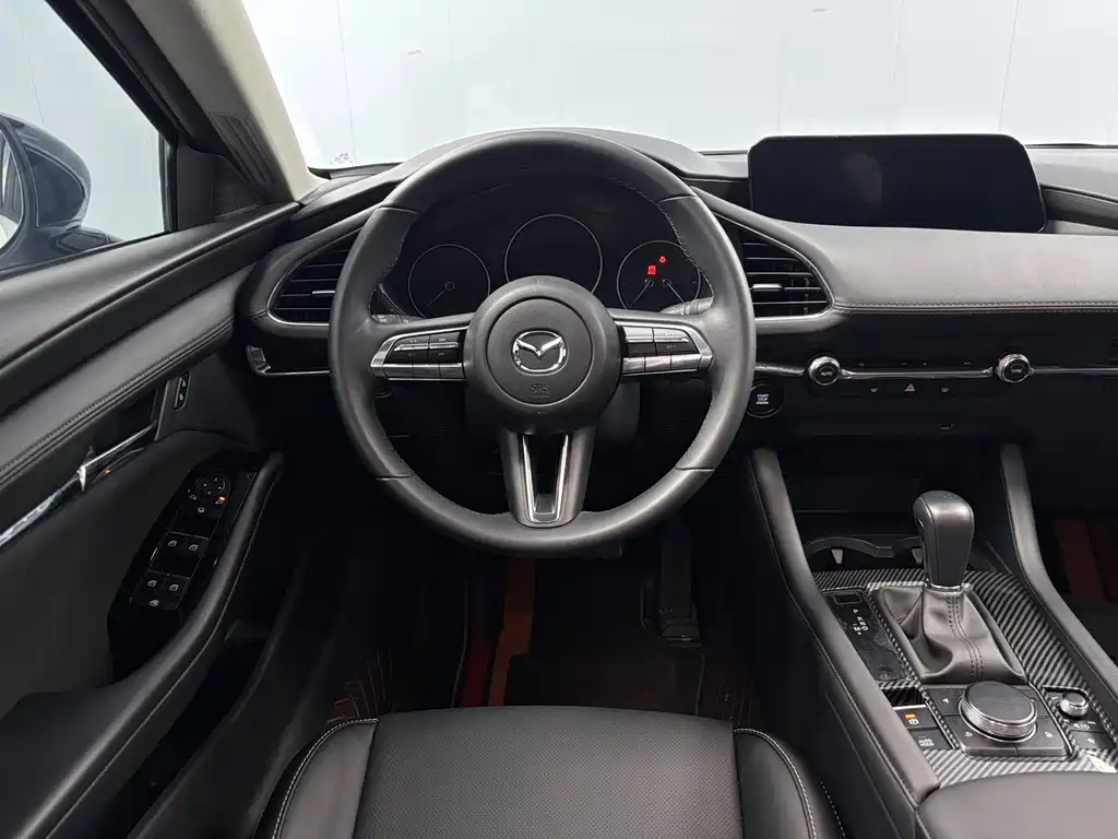 Mazda 3 Axela 2022