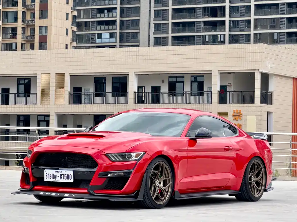 Ford Mustang 2018 — фото 1