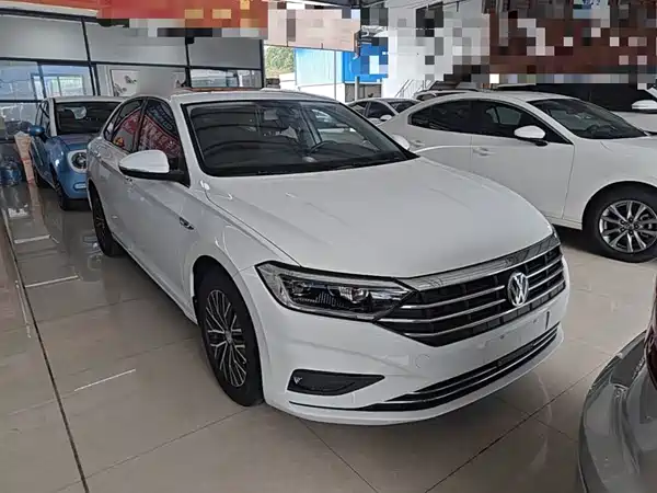 Volkswagen Sagitar 2020