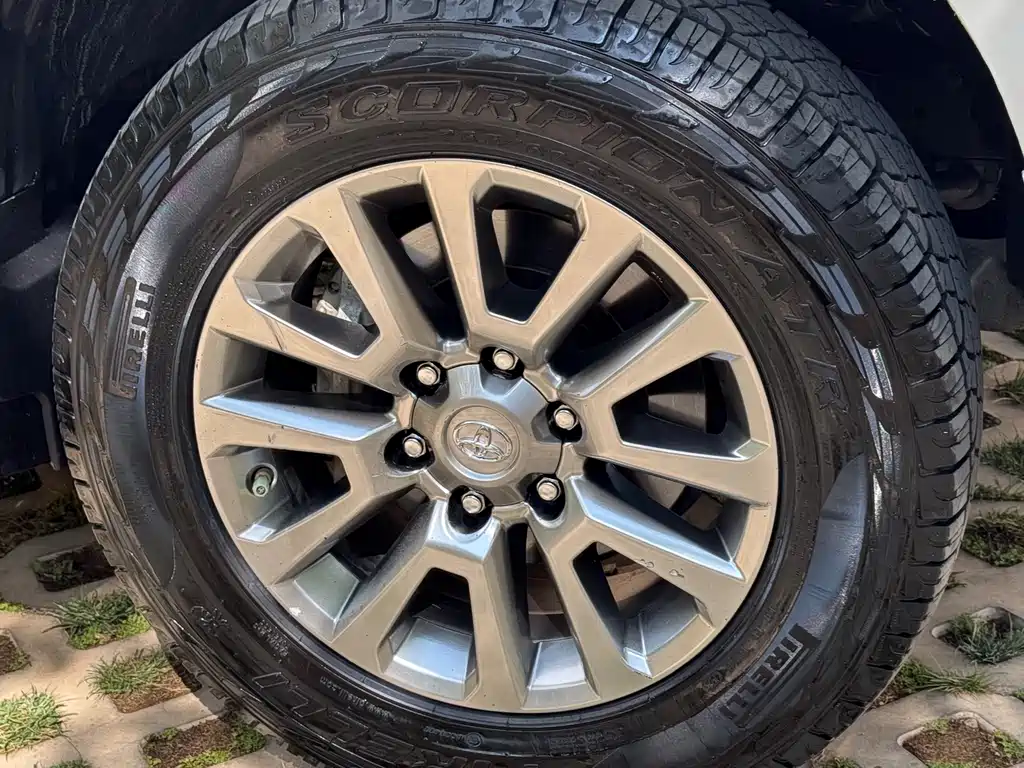 Toyota Prado 2019 — фото 11