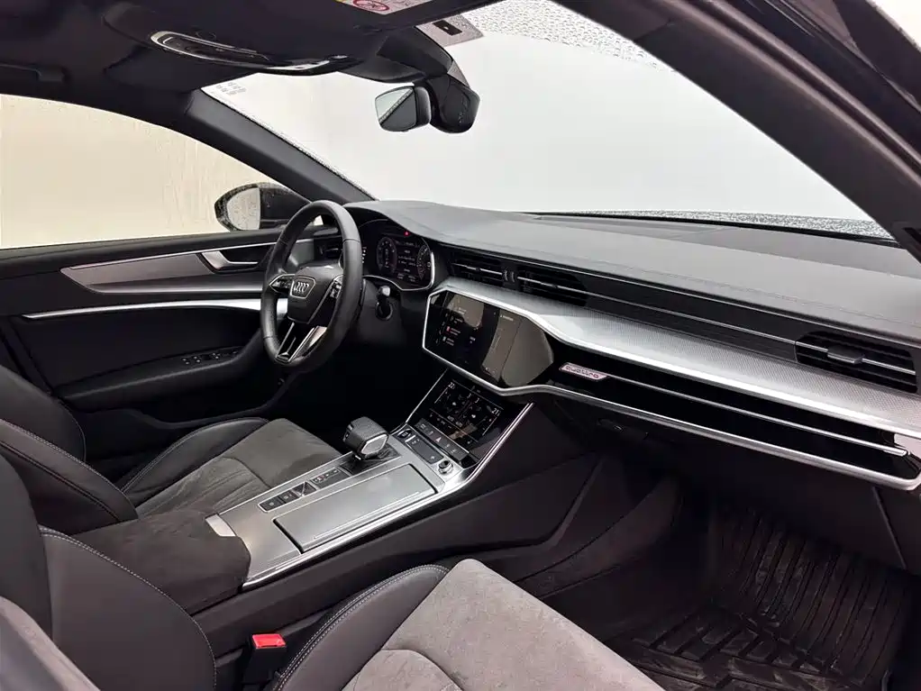 Audi A6L 2022 — фото 11