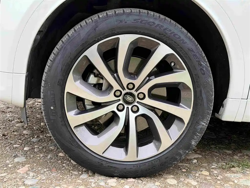 Land Rover Discovery Sport 2021 — фото 14