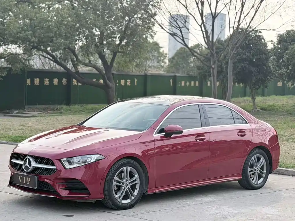 Mercedes-Benz A-Class 2022 — фото 1