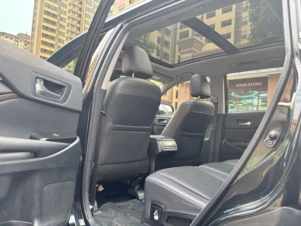 Toyota Highlander 2018 — фото 13