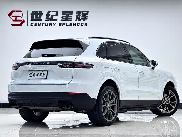 Porsche Cayenne 2022