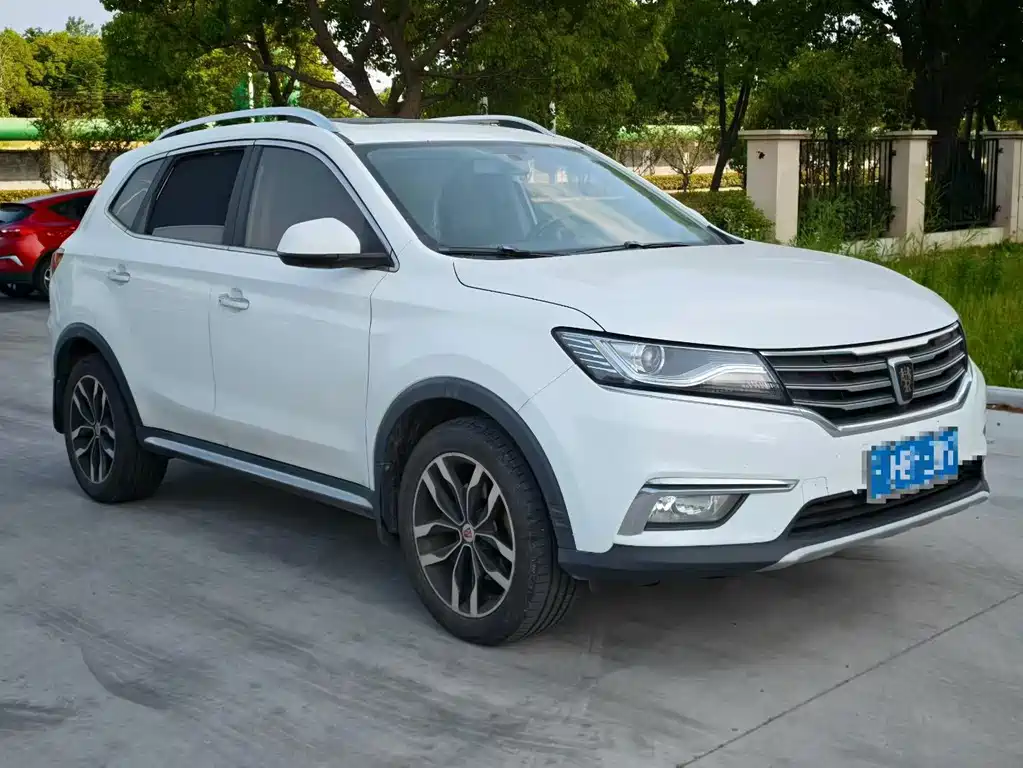 Roewe RX5 2016 — фото 1