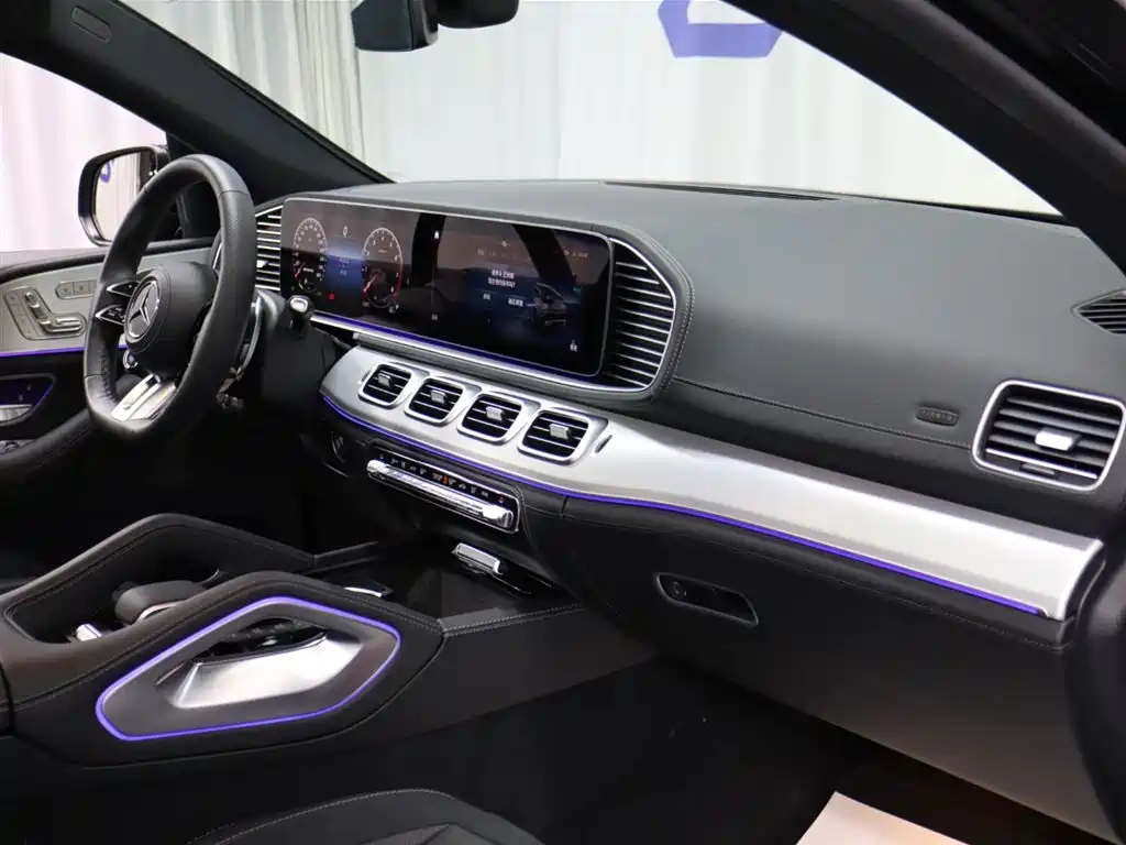 Mercedes-Benz GLE Coupe AMG 2025 — фото 17