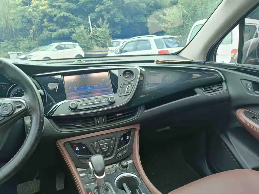 Buick Envision Plus 2018 — фото 10