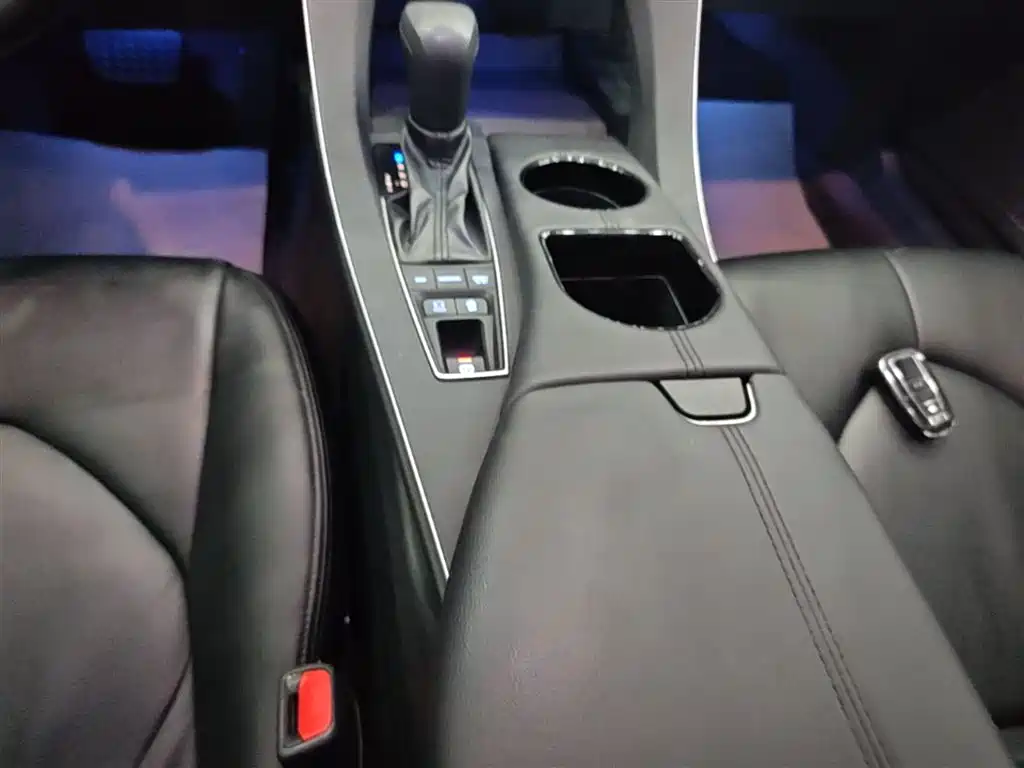 Toyota Avalon 2019 — фото 14