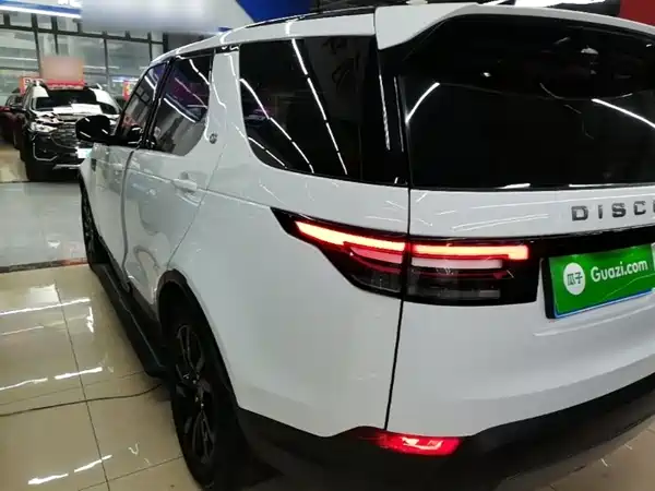 Land Rover Discovery 2019