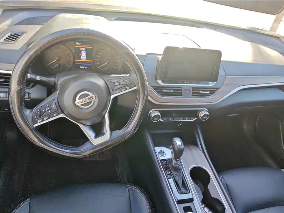 Nissan Teana 2022 — фото 12